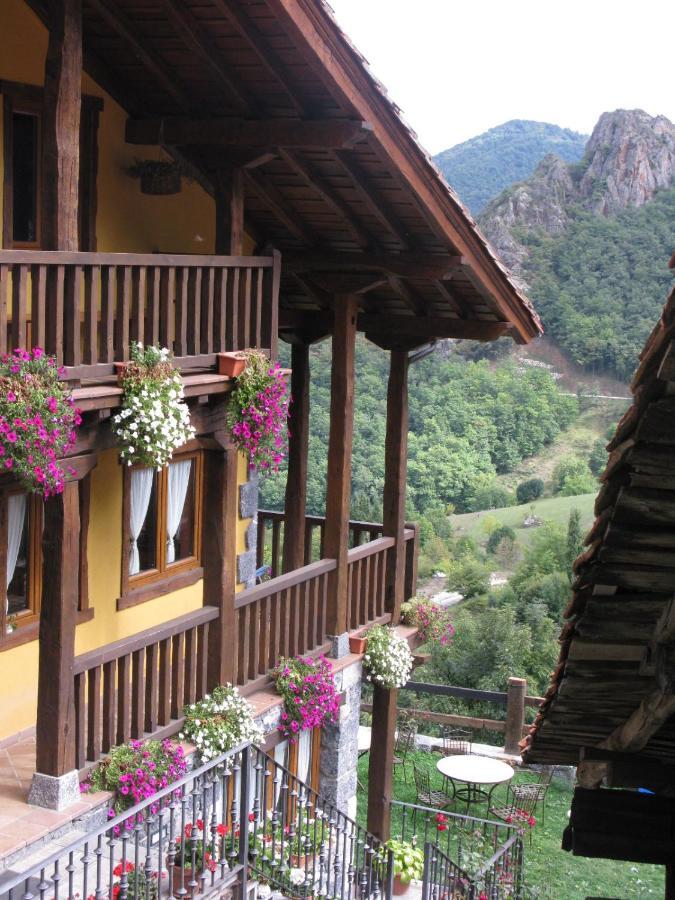 La Posada De Cucayo Dobres Luaran gambar