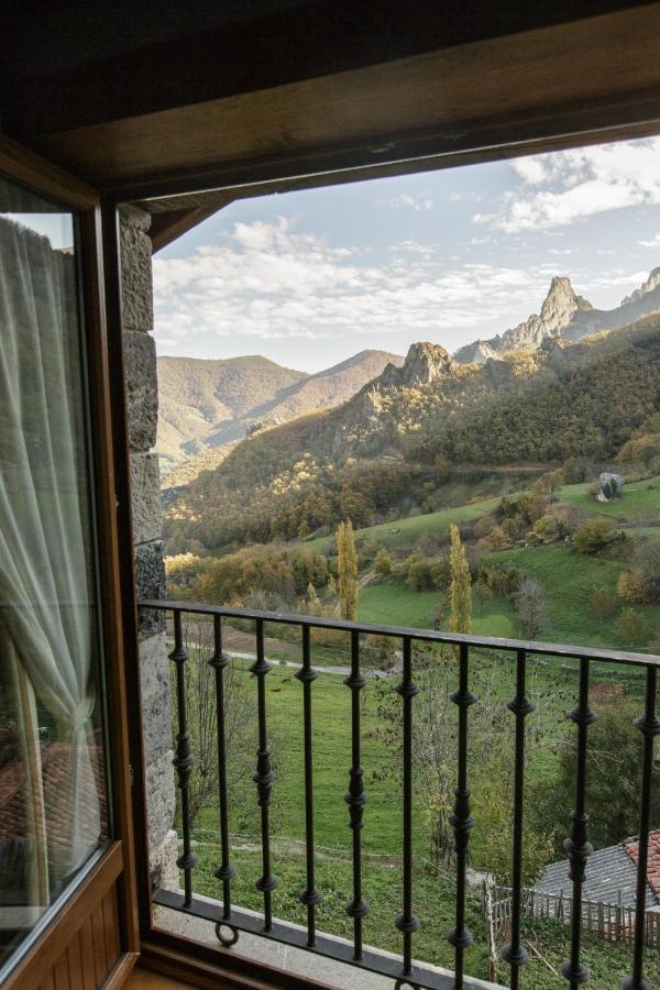 La Posada De Cucayo Dobres Luaran gambar